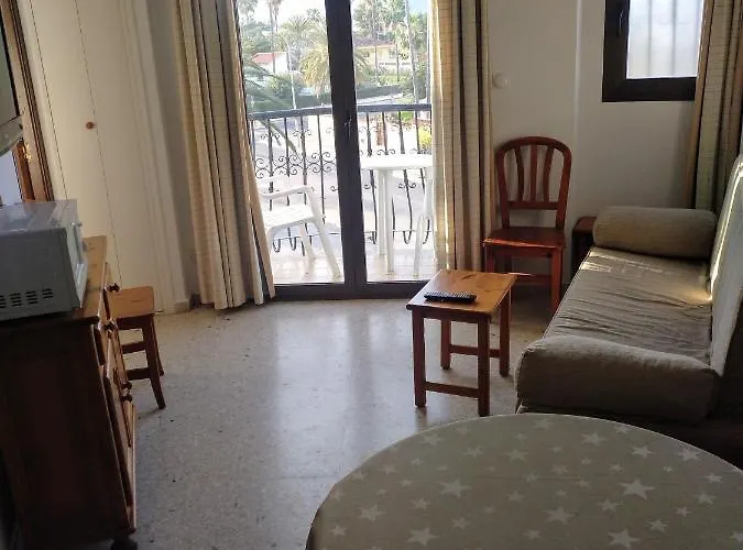 Parchis Con Piscina Apartmán *