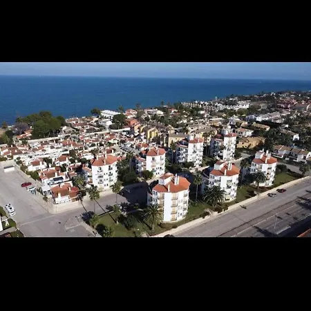 Parchis Con Piscina Apartamento